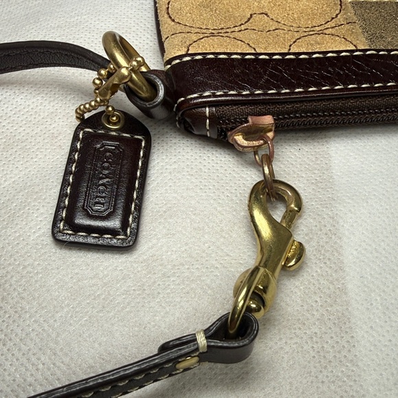 Vintage Y2K Coach Patchwork Wristlet Metallic Brown Suede Brass Hardware Clean - Picture 13 of 13